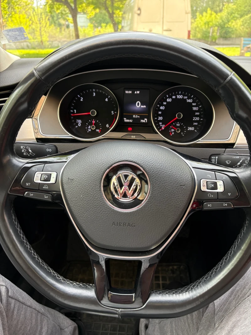 VW Passat VW Passat 2.0 Full Led, снимка 9 - Автомобили и джипове - 52622521