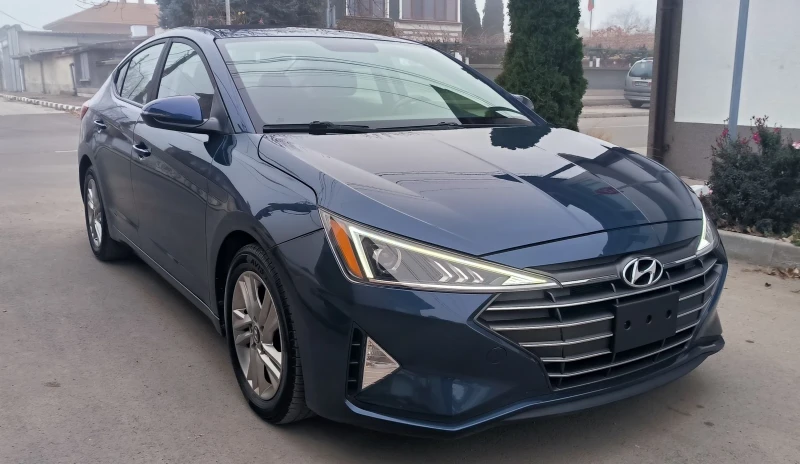 Hyundai Elantra 2.0/Led light