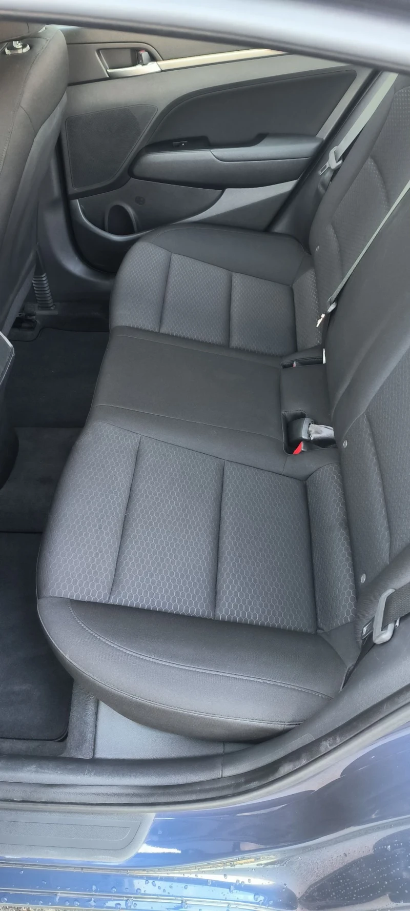 Hyundai Elantra 2.0/Led light, снимка 10 - Автомобили и джипове - 52539839