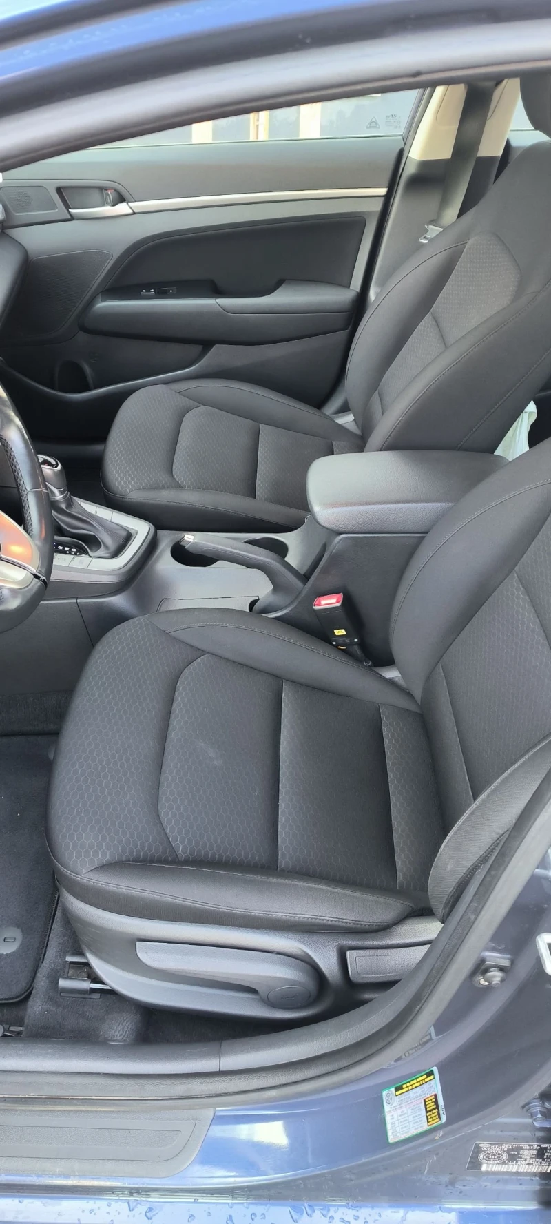 Hyundai Elantra 2.0/Led light, снимка 9 - Автомобили и джипове - 52539839