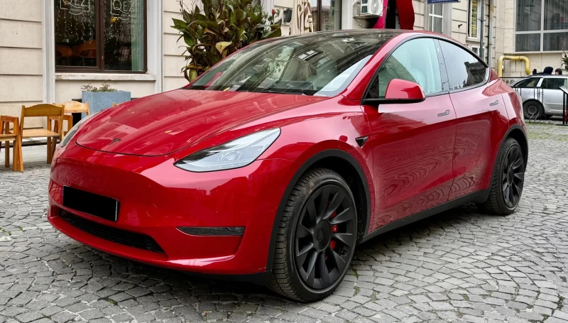 Tesla Model Y AWD Long Range
