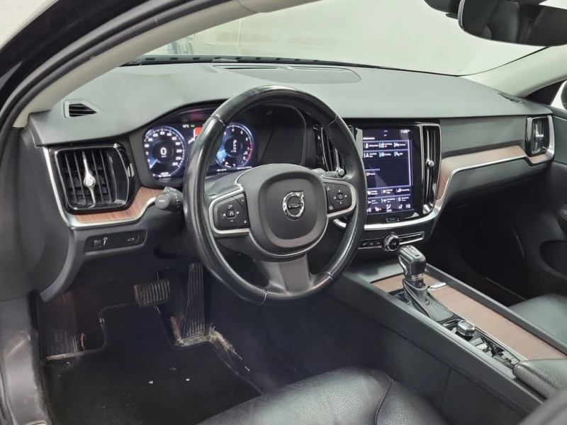 Volvo V60 * MOMENTUM * CARFAX * БЕЗ ПЪРВОНАЧАЛНА ВНОСКА, снимка 9 - Автомобили и джипове - 53145131