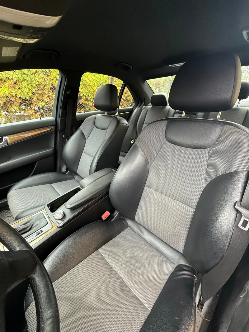Mercedes-Benz C 220 AMG, снимка 12 - Автомобили и джипове - 53582303