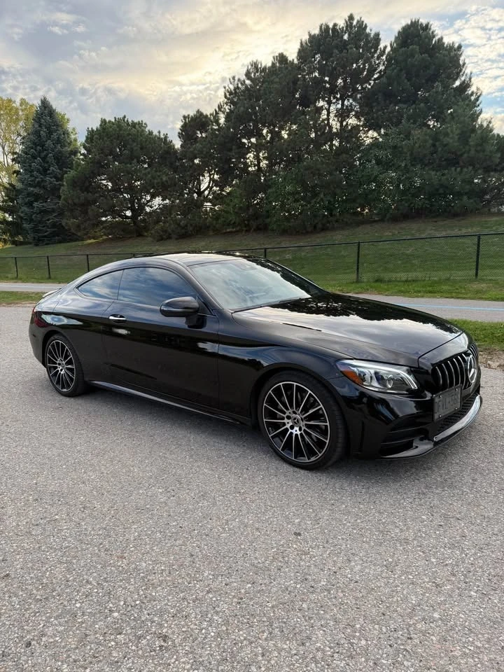 Mercedes-Benz C 300 * COUPE* 4MATIC* CARPLAY* CARFAX*  - изображение 2