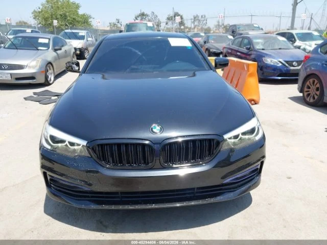 BMW 540 * КОЖА* ПОДГРЕВ* ШИБИДАХ* HARMAN KARDON* , снимка 11 - Автомобили и джипове - 54881002