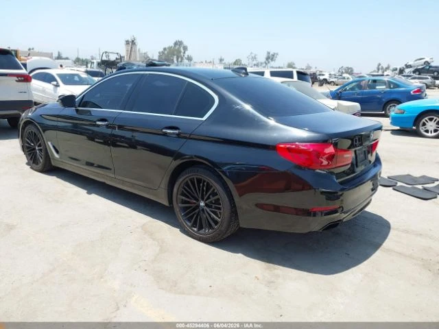 BMW 540 * КОЖА* ПОДГРЕВ* ШИБИДАХ* HARMAN KARDON* , снимка 3 - Автомобили и джипове - 54881002