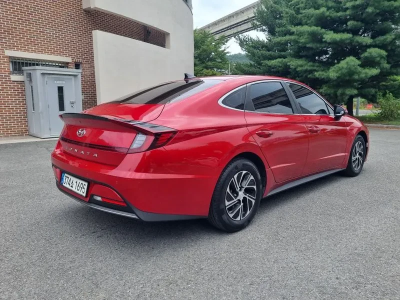 Hyundai Sonata Hybrid Premium, снимка 4 - Автомобили и джипове - 55784952