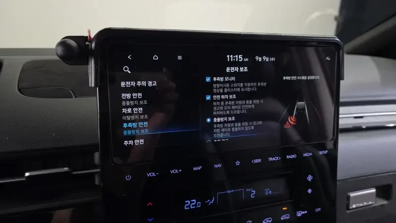 Hyundai Staria Обдухване Подгреви | 360 Камери | Дигитално табло, снимка 17 - Автомобили и джипове - 56086199