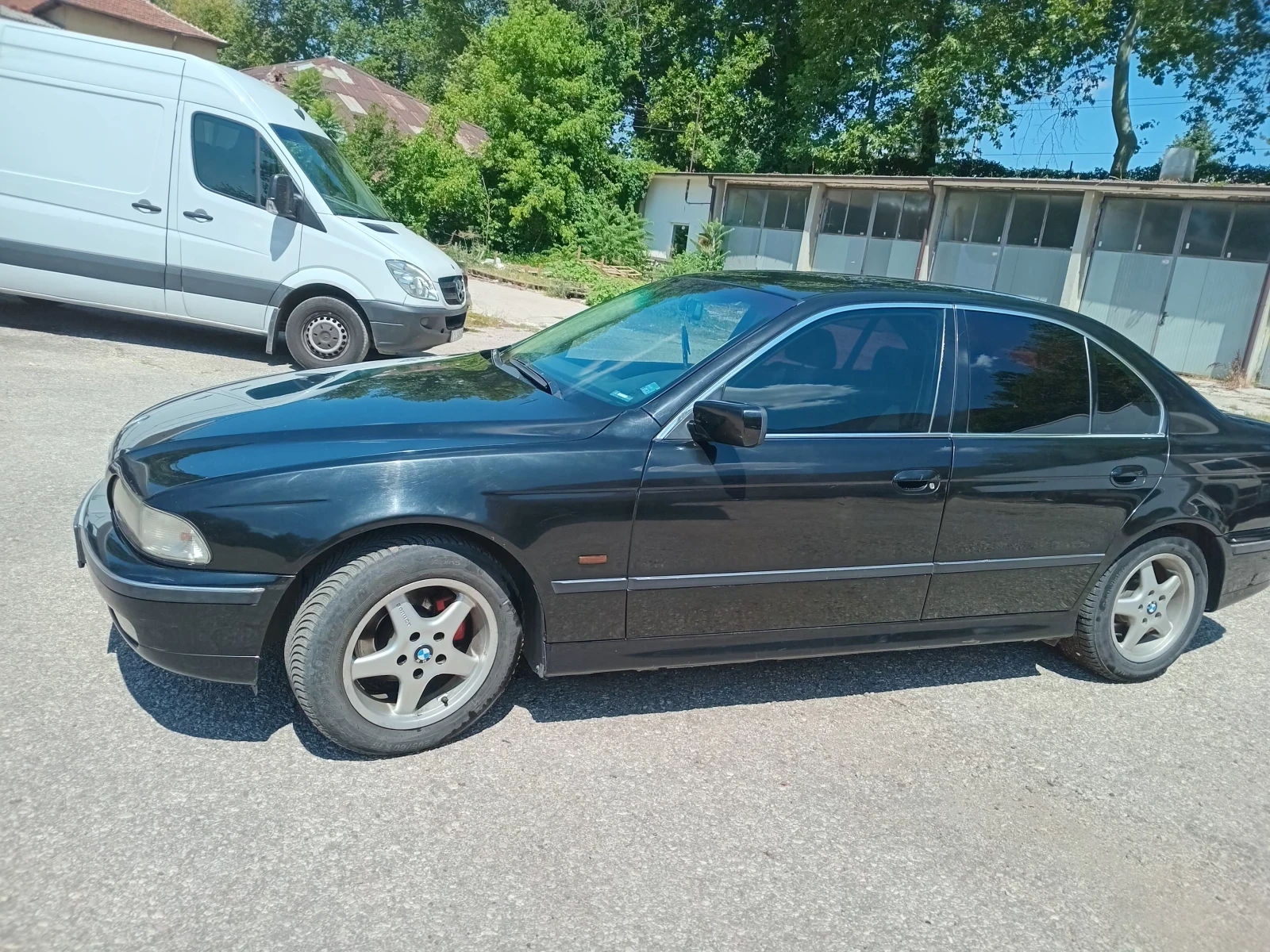 BMW 520 Бензин + ГАЗ, снимка 1