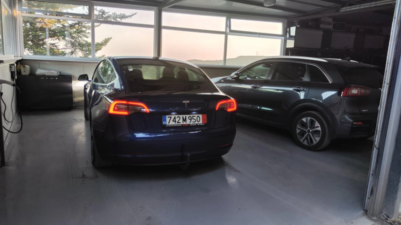 Tesla Model 3 SR  | Mobile.bg   14