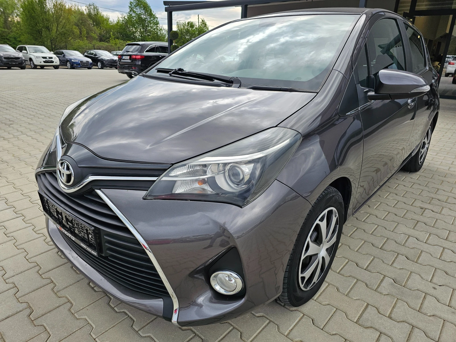 Toyota Yaris 1.0VVT-I, Евро 6, Нави, Камера, Face! - изображение 6
