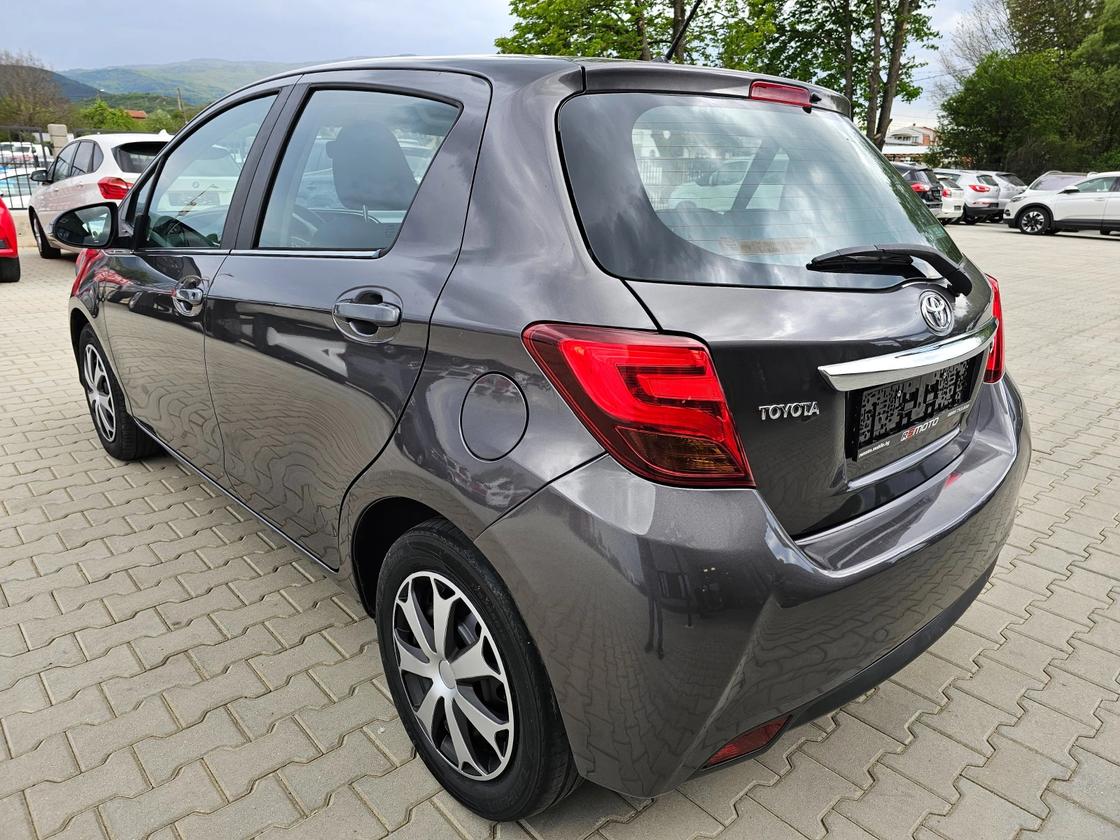 Toyota Yaris 1.0VVT-I, Евро 6, Нави, Камера, Face! - изображение 4