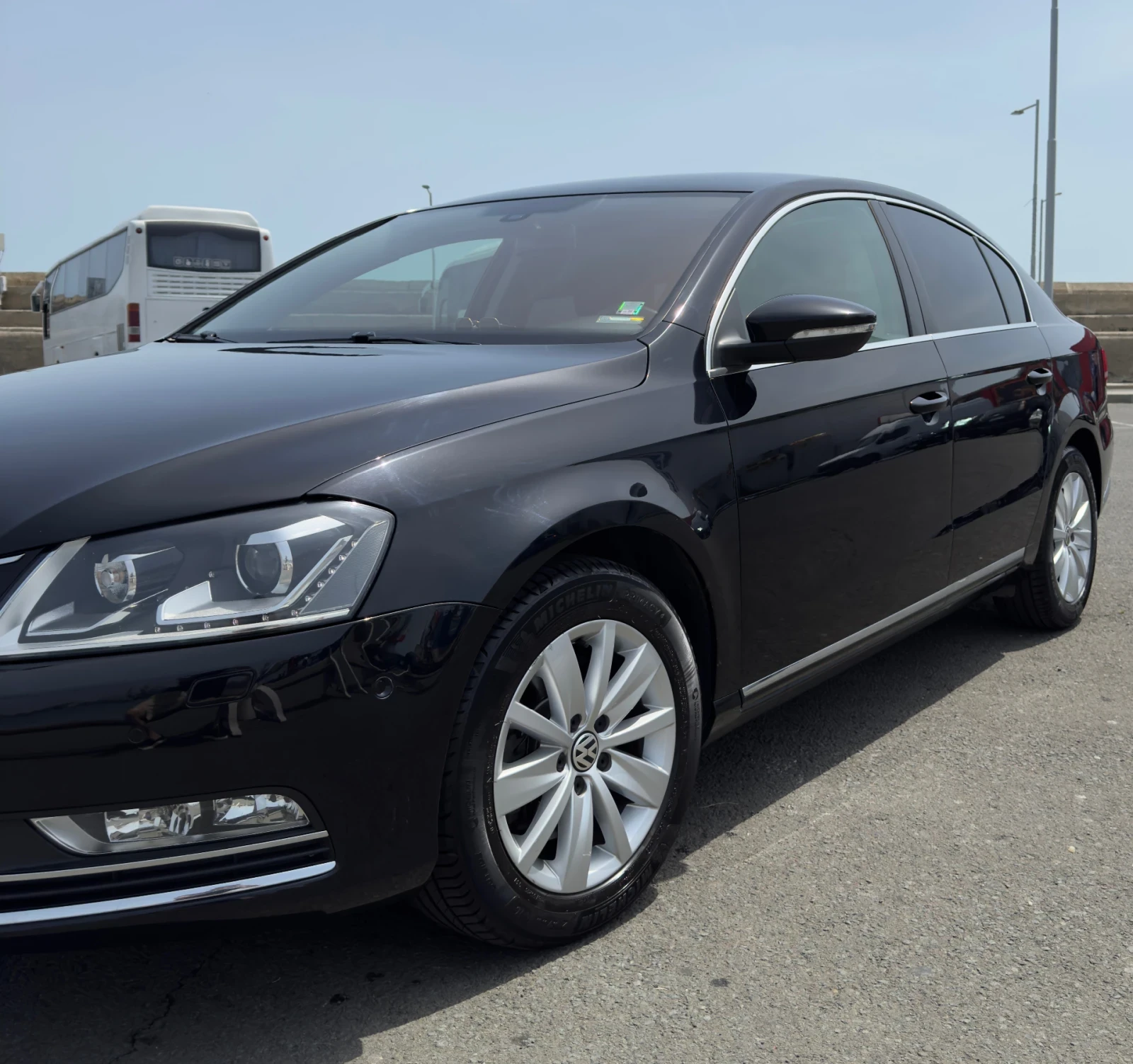 VW Passat B7 - изображение 7