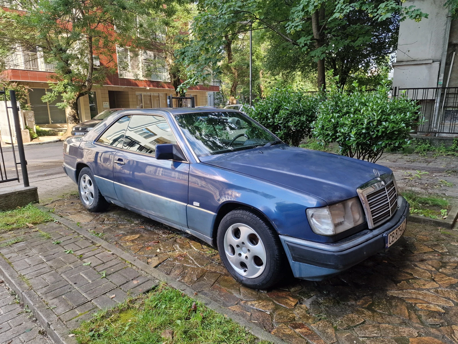 Mercedes-Benz 124  - изображение 2