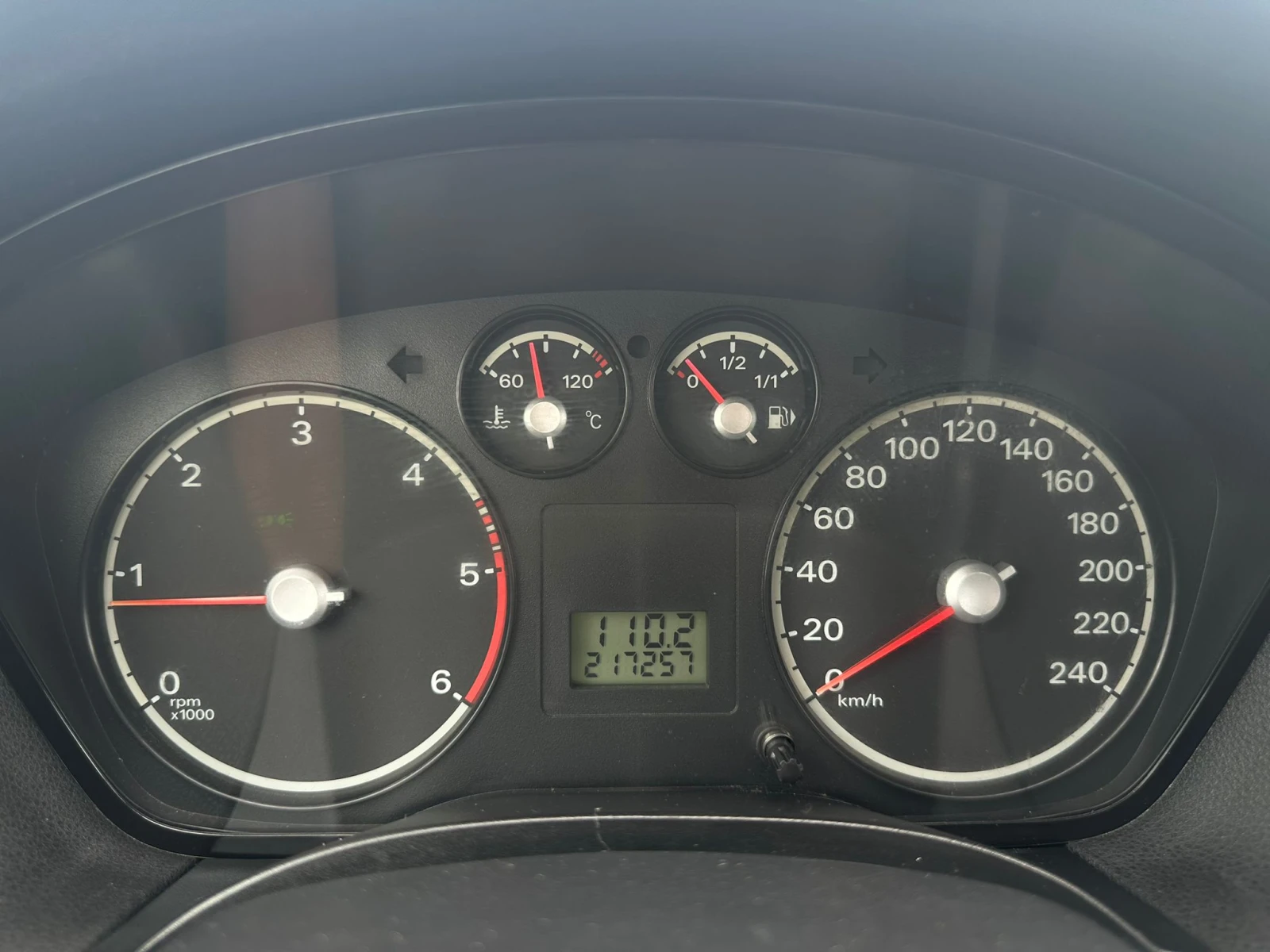 Ford Focus / 1.6 TDCI / 90 HP / EURO 4 /  | Mobile.bg   15