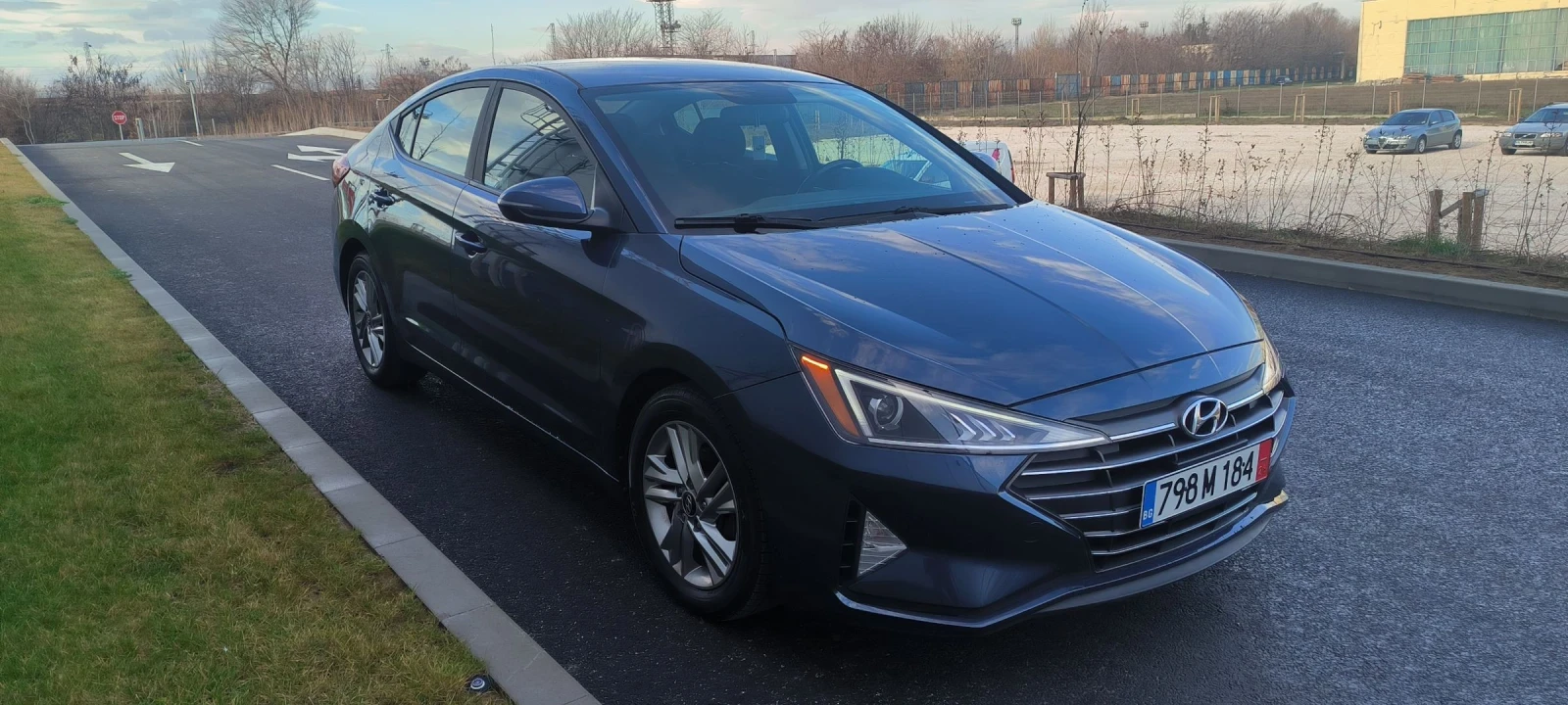 Hyundai Elantra 2.0/Led light - изображение 6