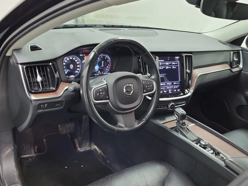 Volvo V60 * MOMENTUM * CARFAX * БЕЗ ПЪРВОНАЧАЛНА ВНОСКА - изображение 9