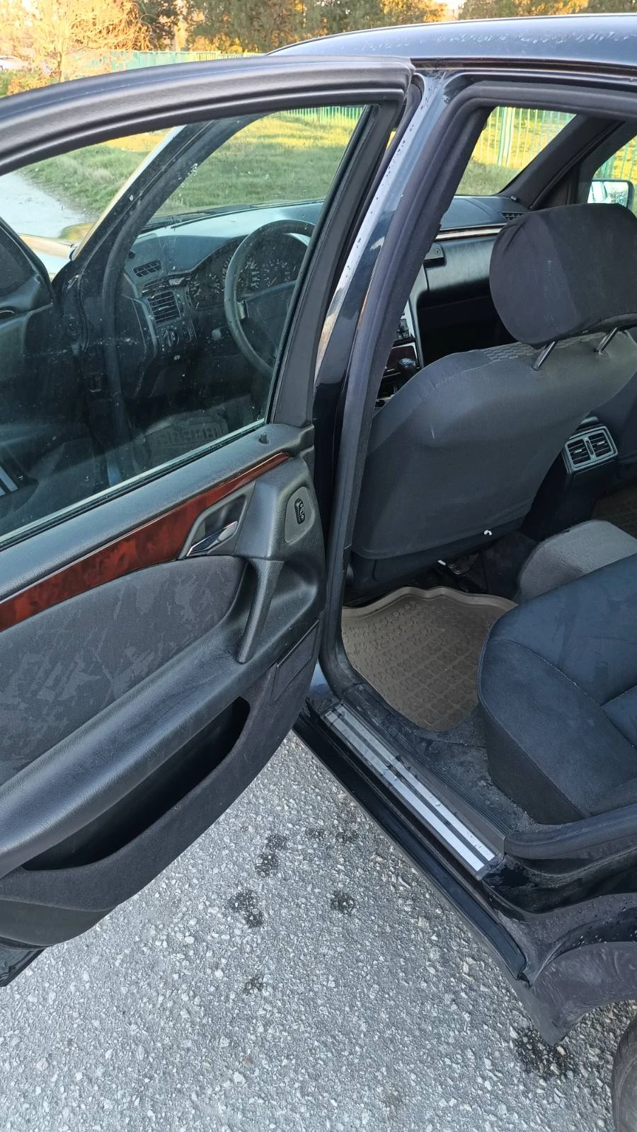 Mercedes-Benz E 200 W 210 - изображение 8