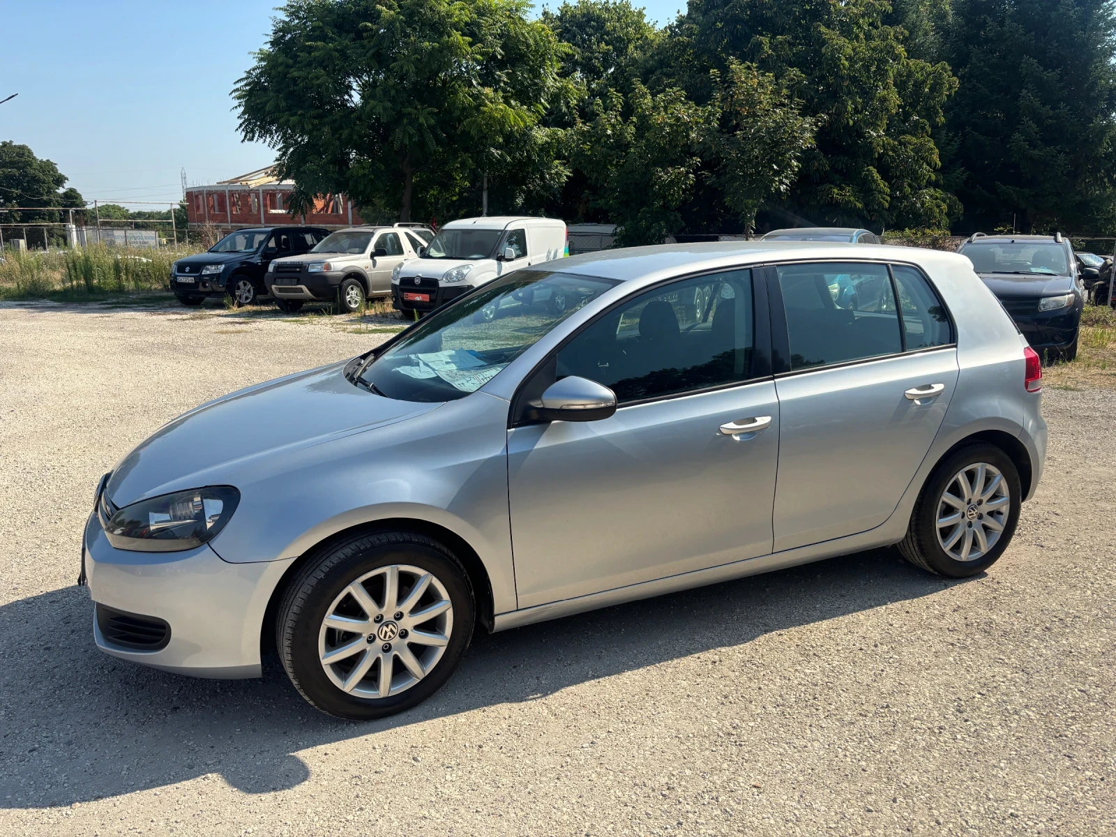 VW Golf 2010+ 2.0TDI+ 110кс+ ПЬЛНА С.ИСТОРИЯ-КАТО НОВ, снимка 7 - Автомобили и джипове - 53431936