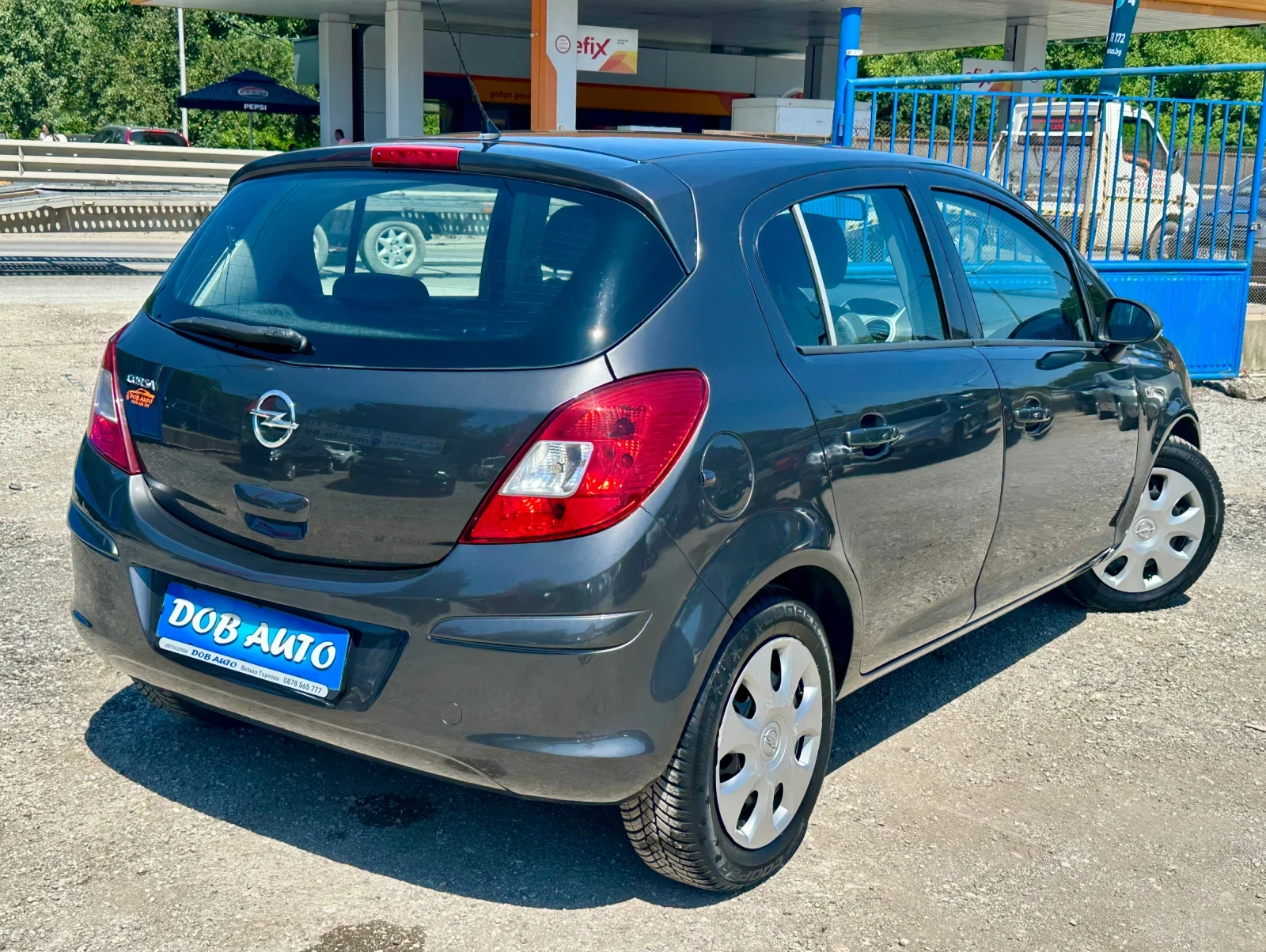 Opel Corsa 1.2i GAZOV-INJEKCION, снимка 6 - Автомобили и джипове - 53517471