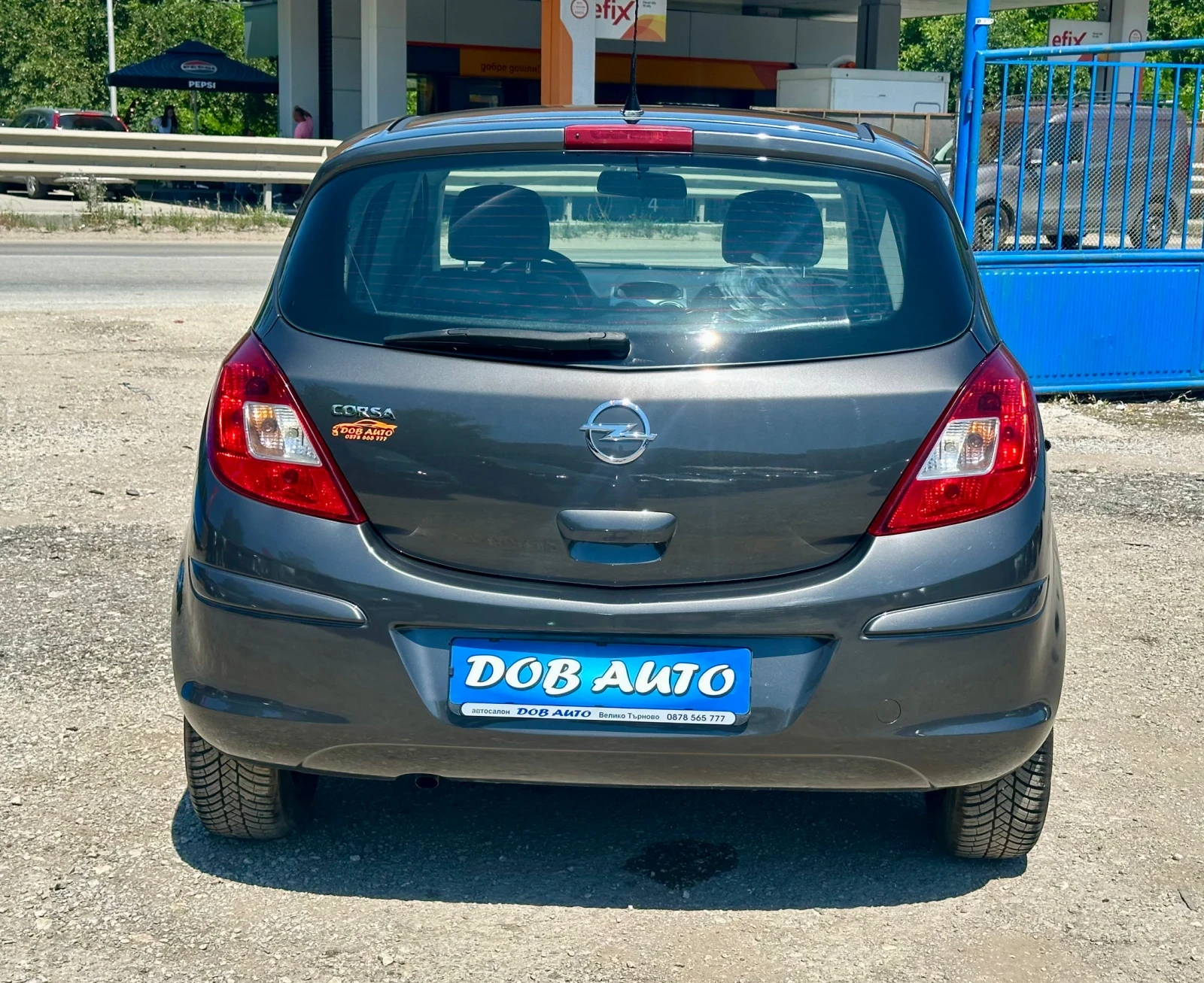Opel Corsa 1.2i GAZOV-INJEKCION, снимка 5 - Автомобили и джипове - 53517471