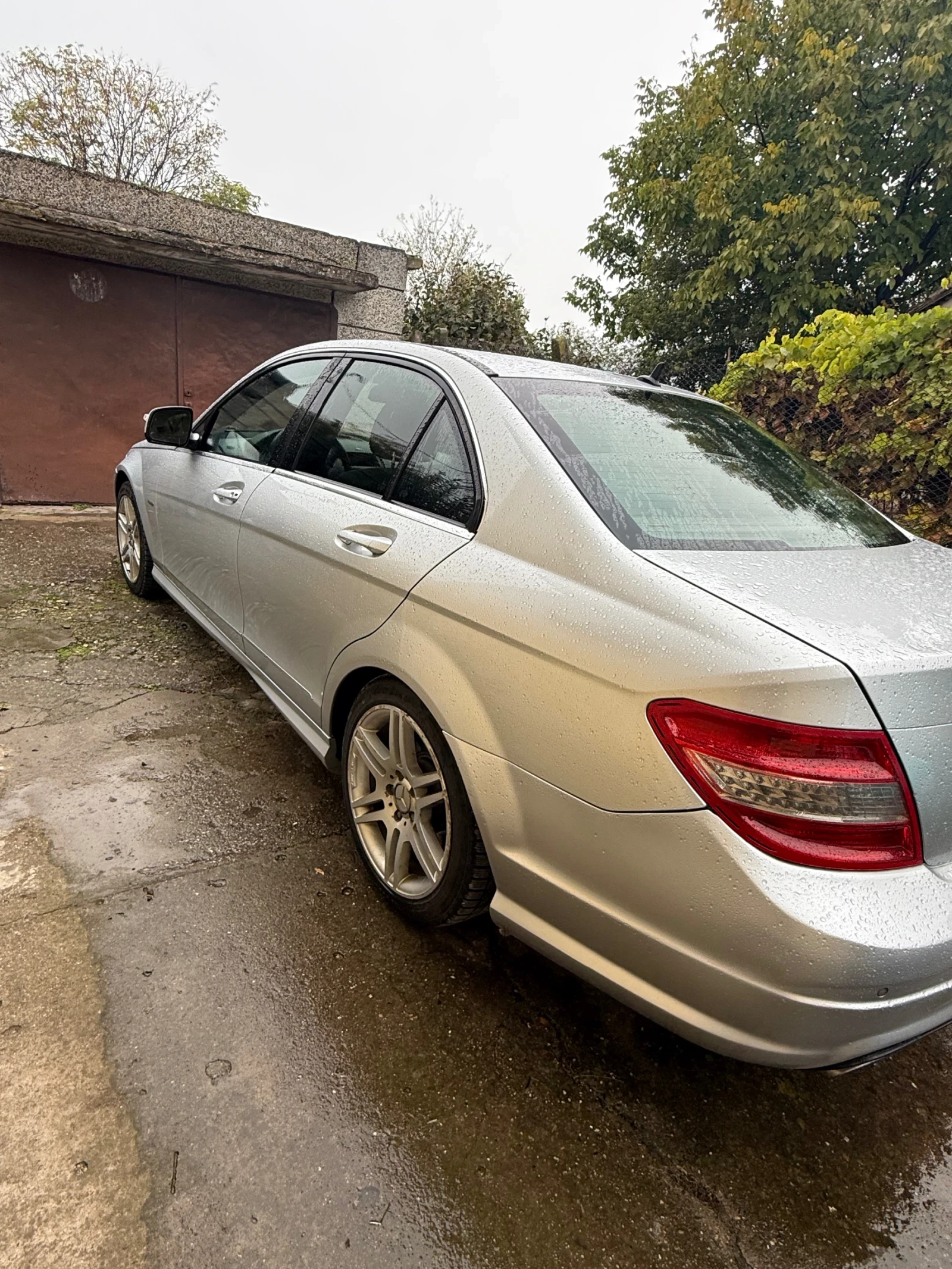 Mercedes-Benz C 220 AMG - изображение 8