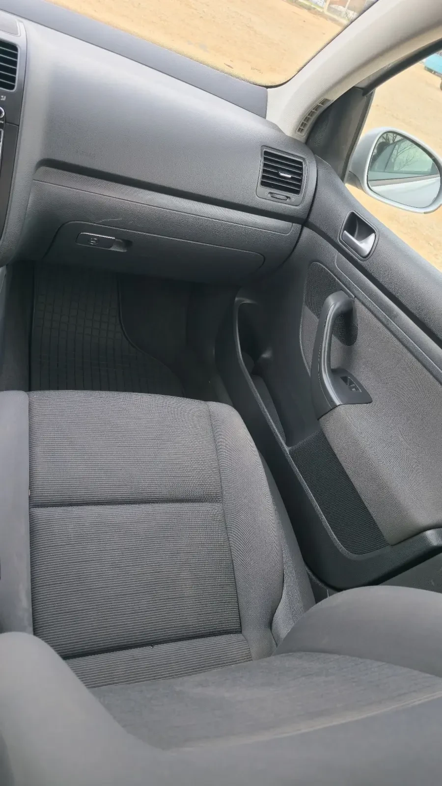 VW Golf 1.9 TDI 4X4, снимка 7 - Автомобили и джипове - 53904671