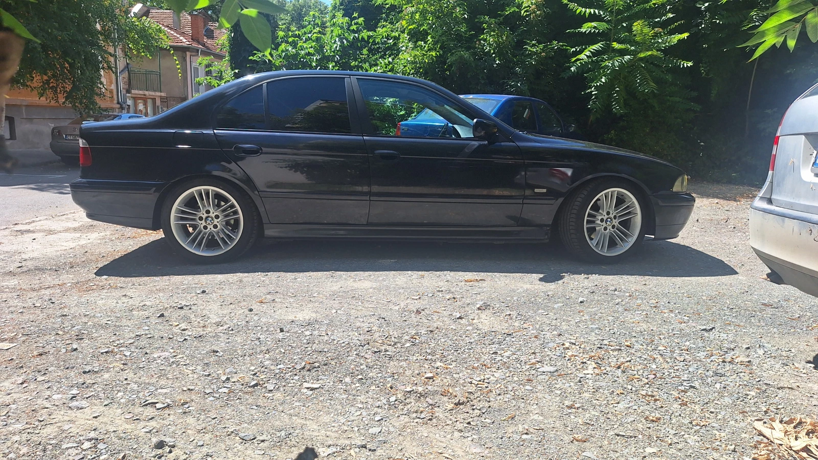 BMW 525