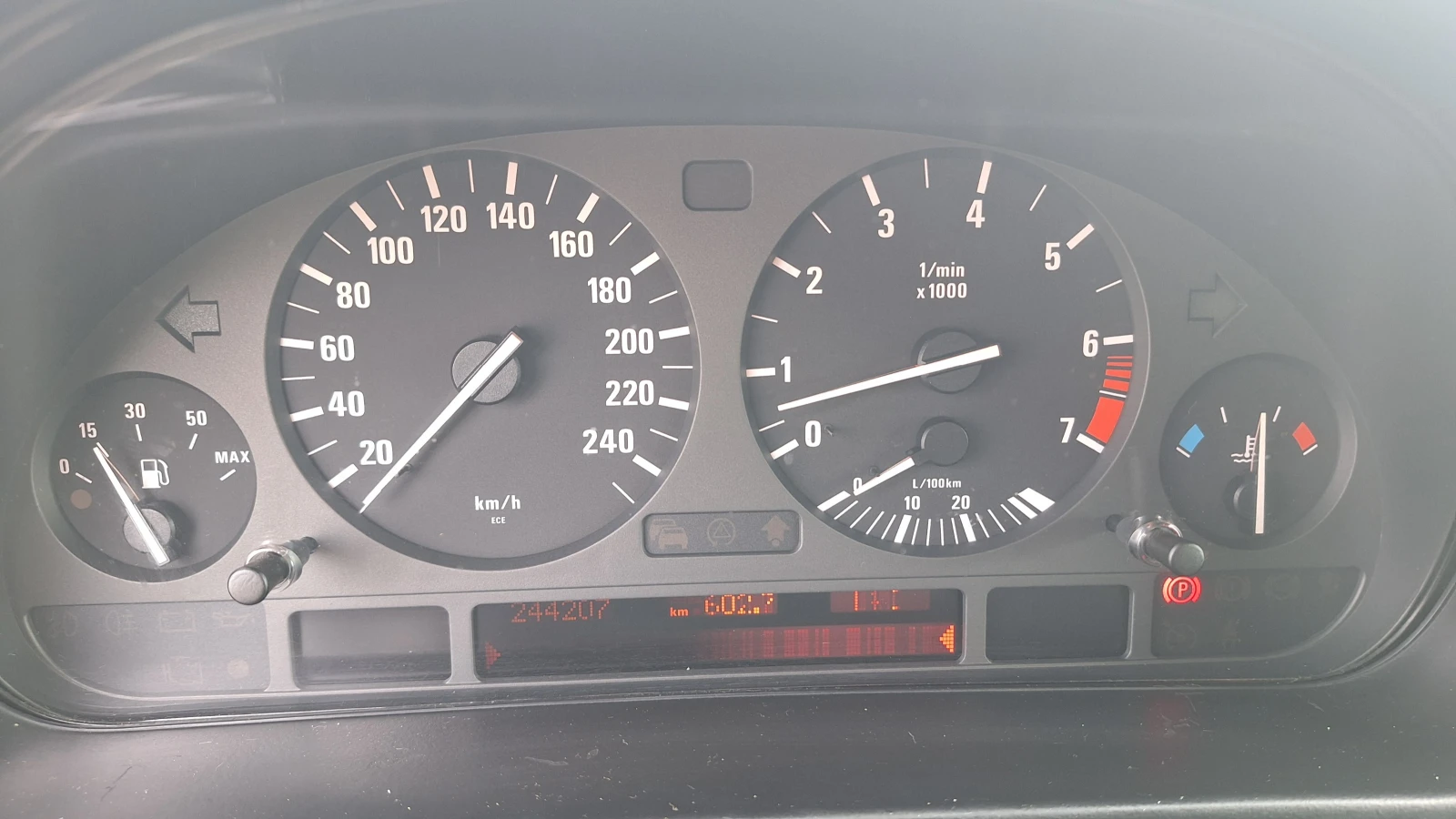 BMW 525, снимка 4 - Автомобили и джипове - 55184943