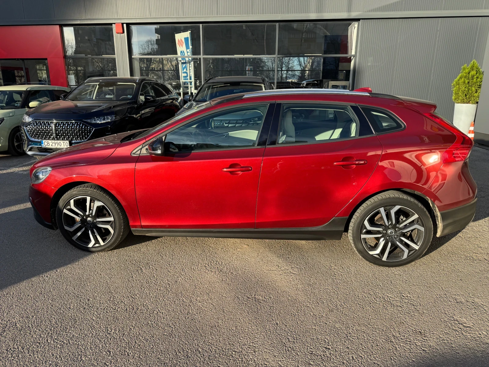 Volvo V40 Cross Country 2.0 diesel, снимка 3 - Автомобили и джипове - 53962310