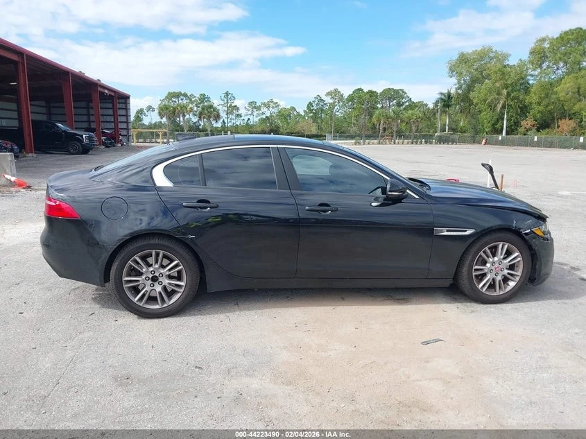 Jaguar XE ПОДГРЕВ* КАМЕРА* KEYLESS, снимка 8 - Автомобили и джипове - 55027944