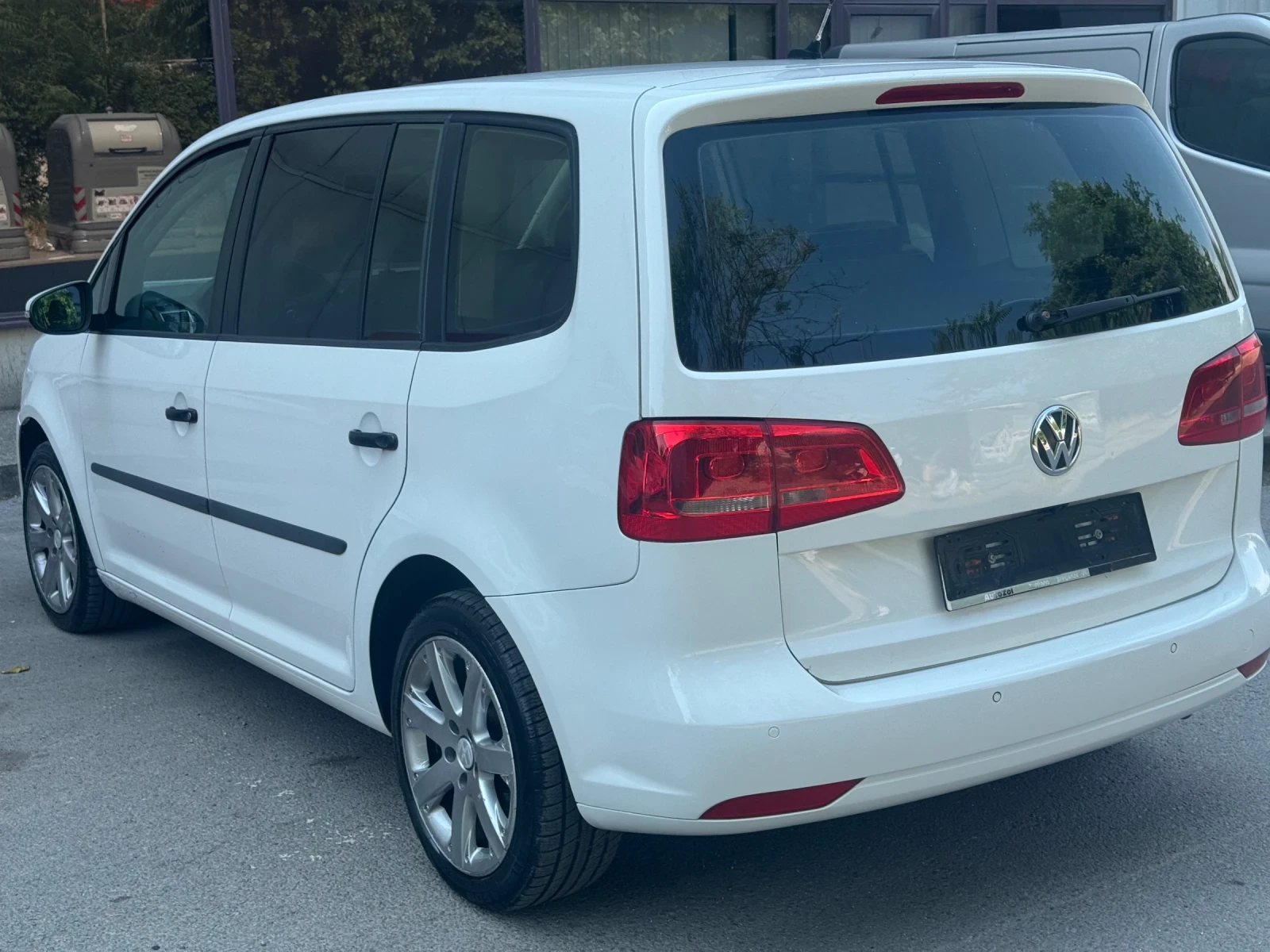 VW Touran 1600-105 tdi dsg 7 m���� ���� | Mobile.bg � ����������� 4