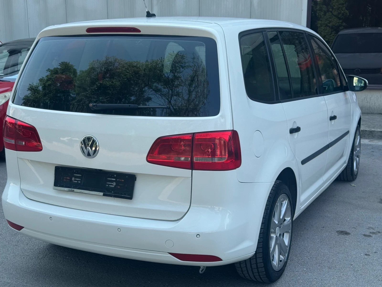 VW Touran 1600-105 tdi dsg 7 m���� ���� | Mobile.bg � ����������� 5