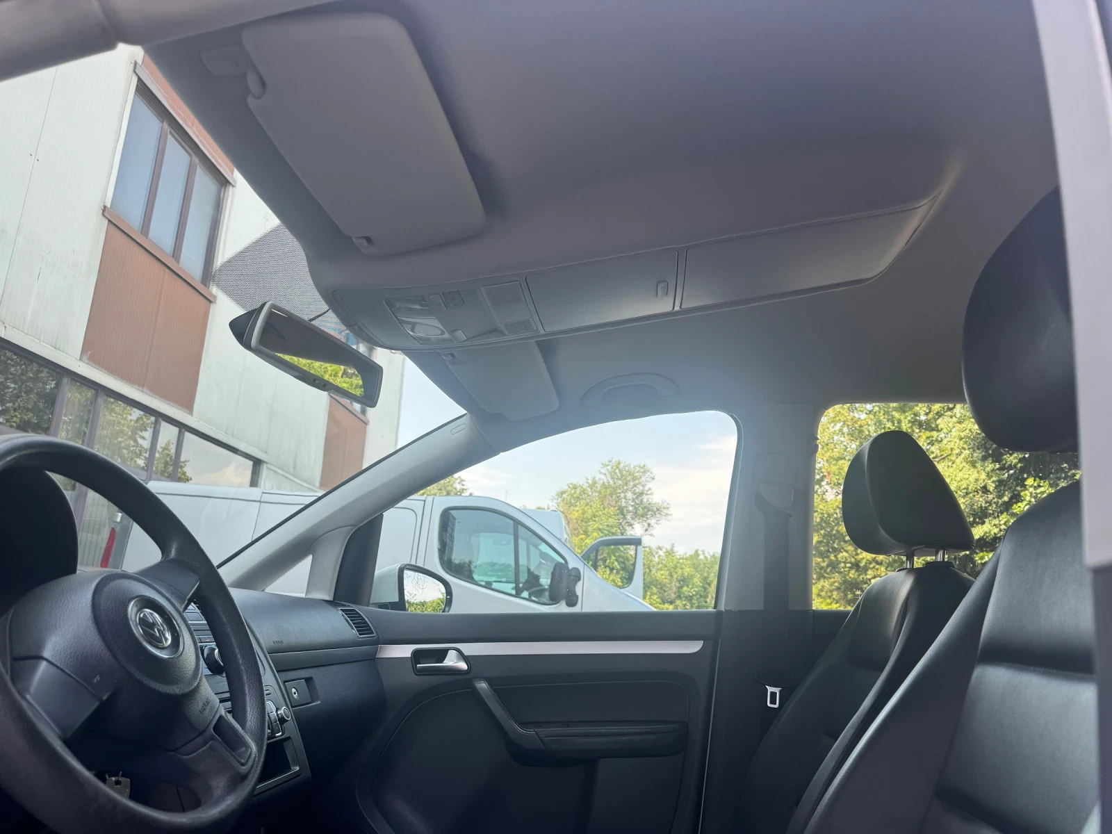 VW Touran 1600-105 tdi dsg 7 m���� ���� | Mobile.bg � ����������� 8