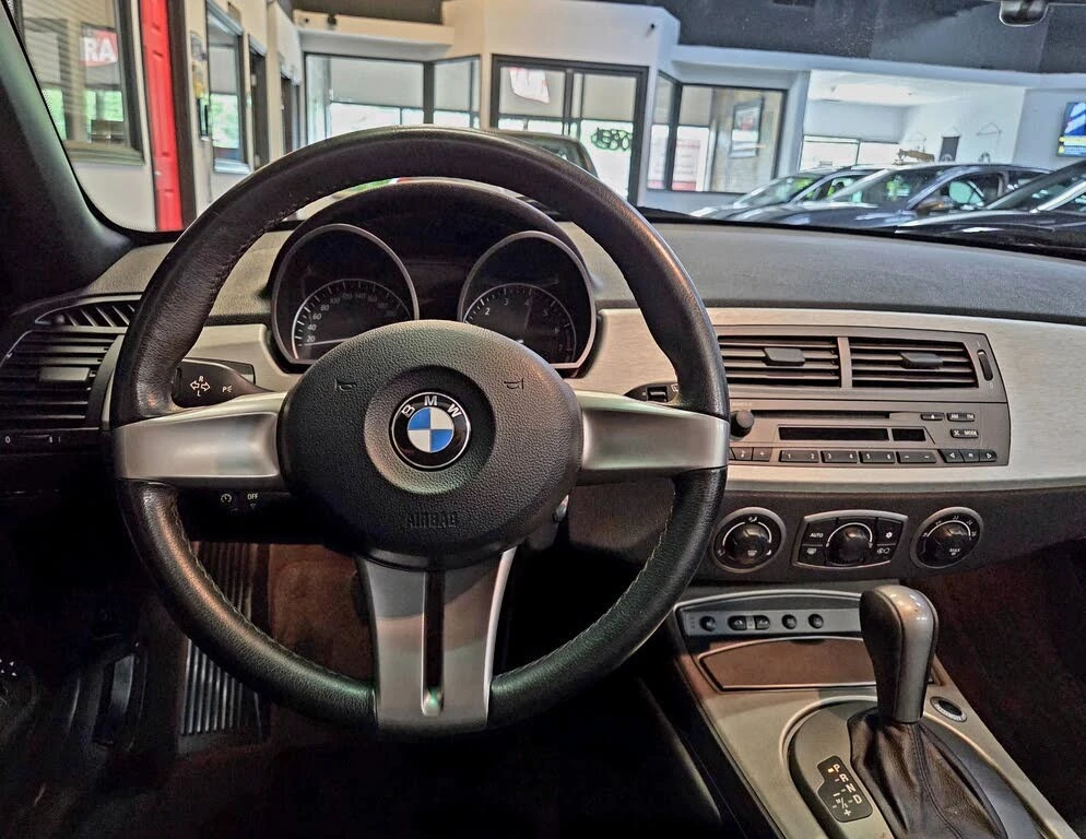 BMW Z4 3.0i * RWD * Roadster * АвтоКредит * (ЦЕНА ДО БГ), снимка 13 - Автомобили и джипове - 55546035