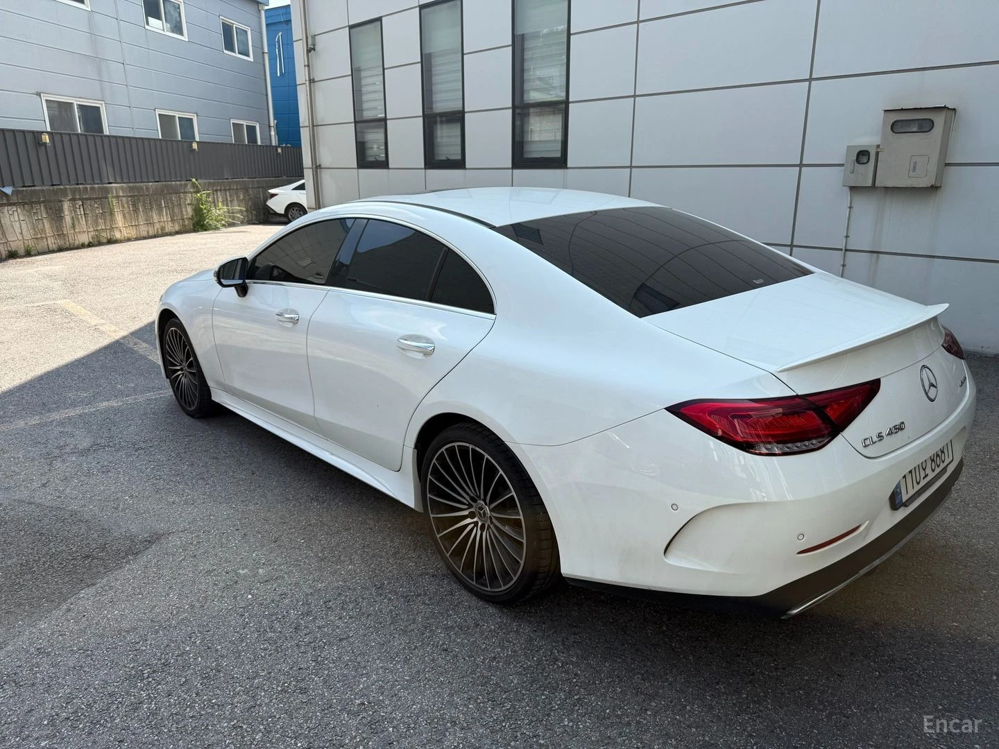 Mercedes-Benz CLS 450 4MATIC* HUD* 360* ПАНО* ECS* АВТОКРЕДИТ, снимка 2 - Автомобили и джипове - 55615946