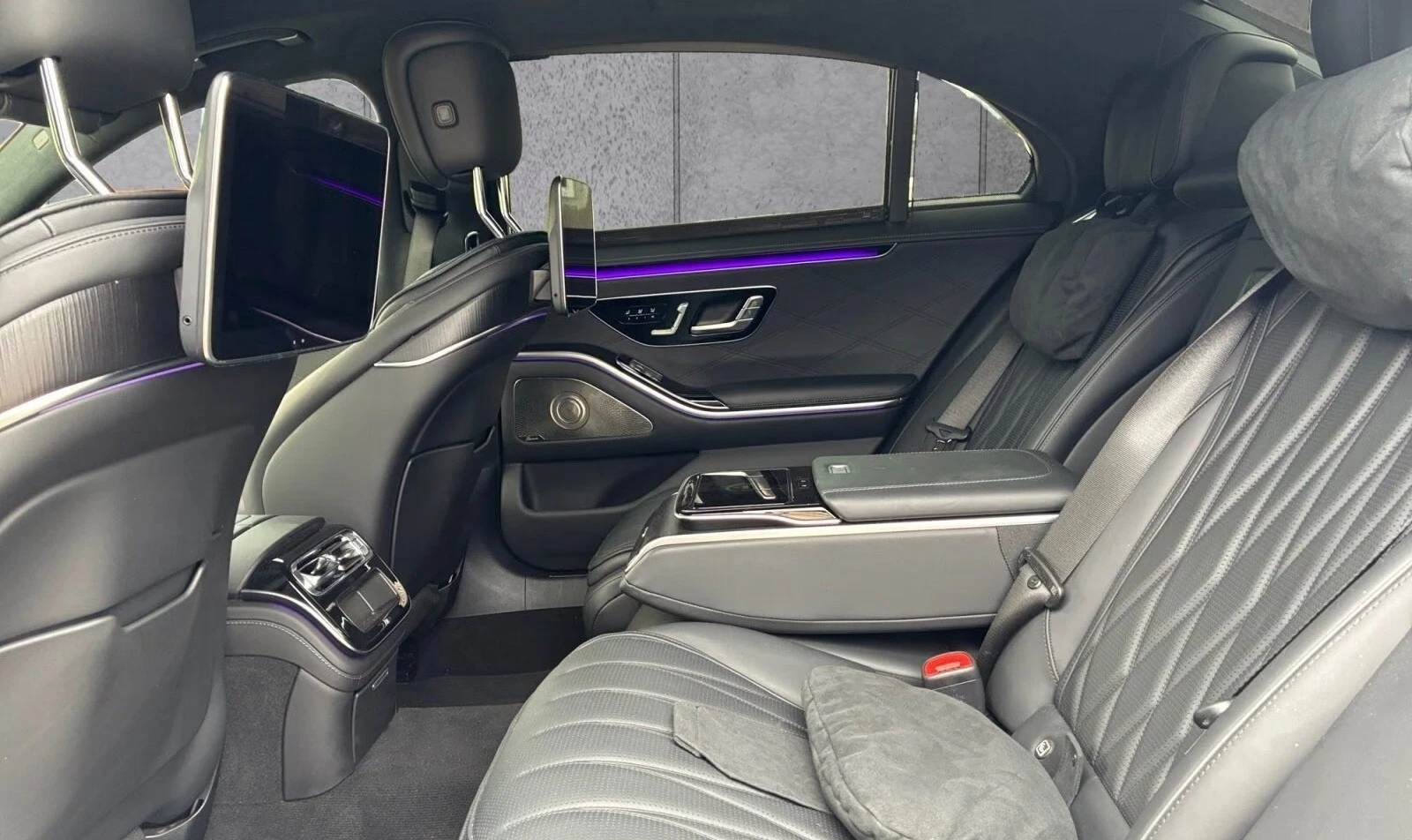 Mercedes-Benz S 63 AMG E-PERFORMANCE/ NIGHT/ BURM/ TV/ DIGITAL LIGHT/ HUD, снимка 13 - Автомобили и джипове - 55884176