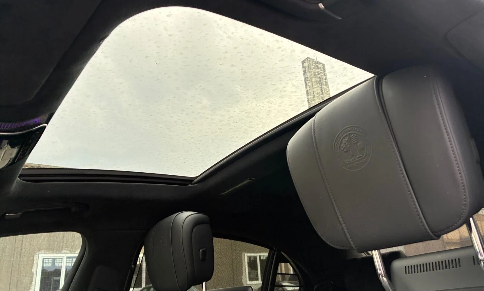 Mercedes-Benz S 63 AMG E-PERFORMANCE/ NIGHT/ BURM/ TV/ DIGITAL LIGHT/ HUD, снимка 9 - Автомобили и джипове - 55884176