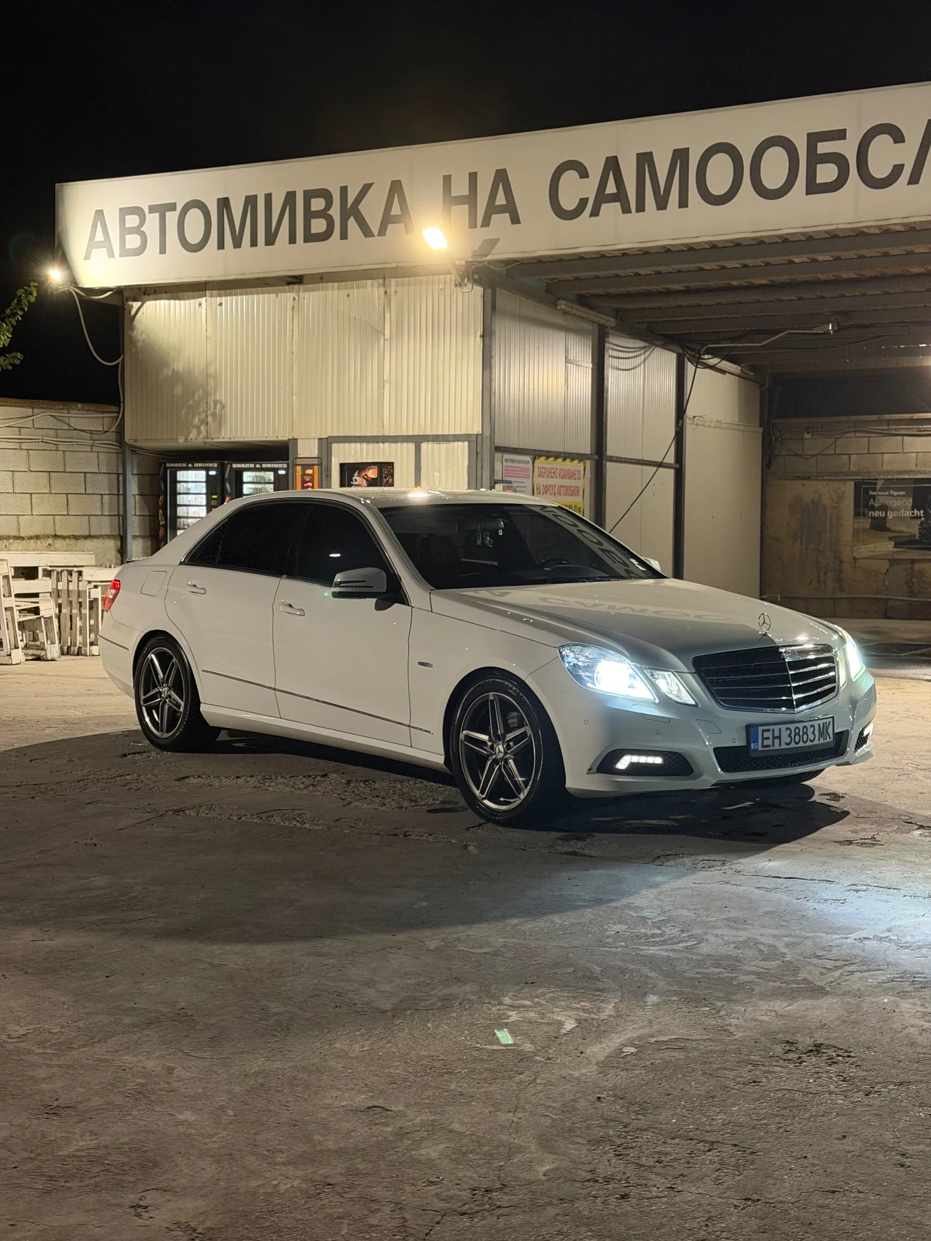 Mercedes-Benz E 350, снимка 6 - Автомобили и джипове - 55892533