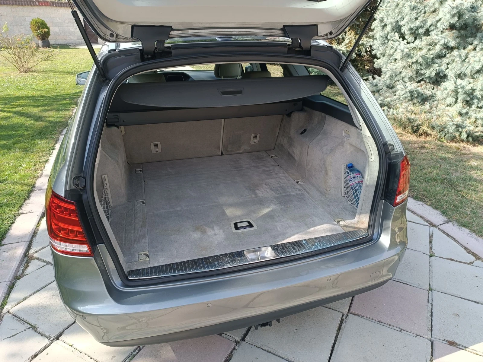 Mercedes-Benz E 220, снимка 10 - Автомобили и джипове - 56595018