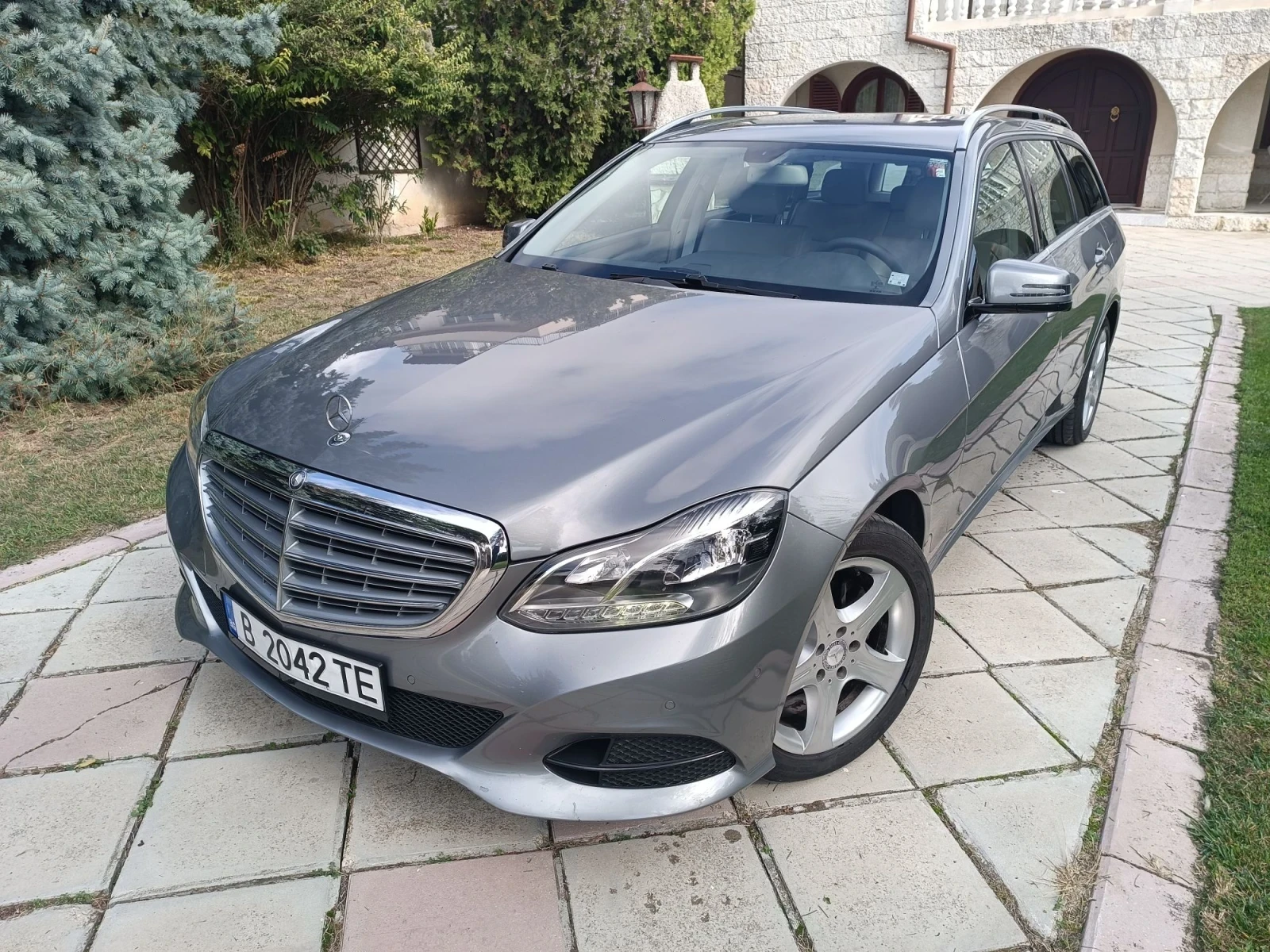 Mercedes-Benz E 220