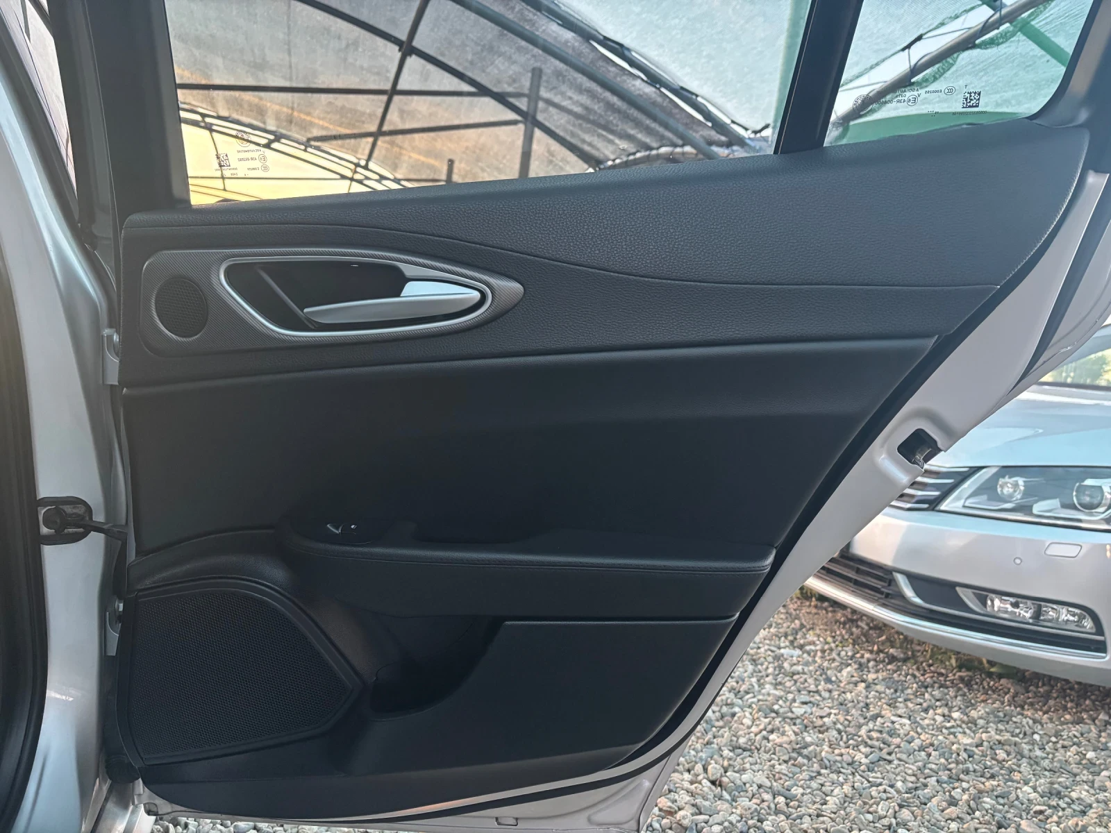 Alfa Romeo Giulia 2.2 D * FULL* , снимка 12 - Автомобили и джипове - 56644565