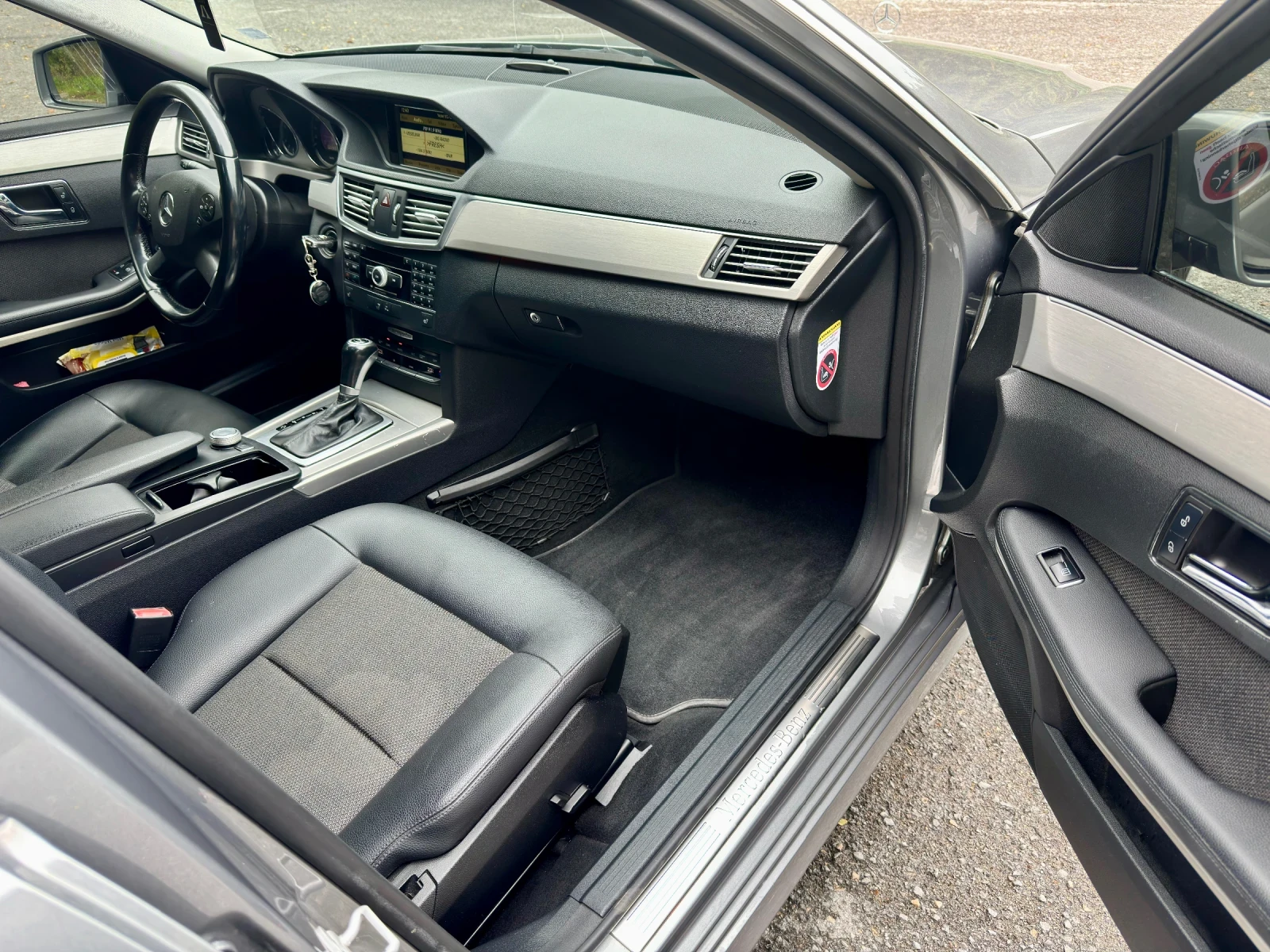 Mercedes-Benz E 220 2.2 170, снимка 16 - Автомобили и джипове - 56747038