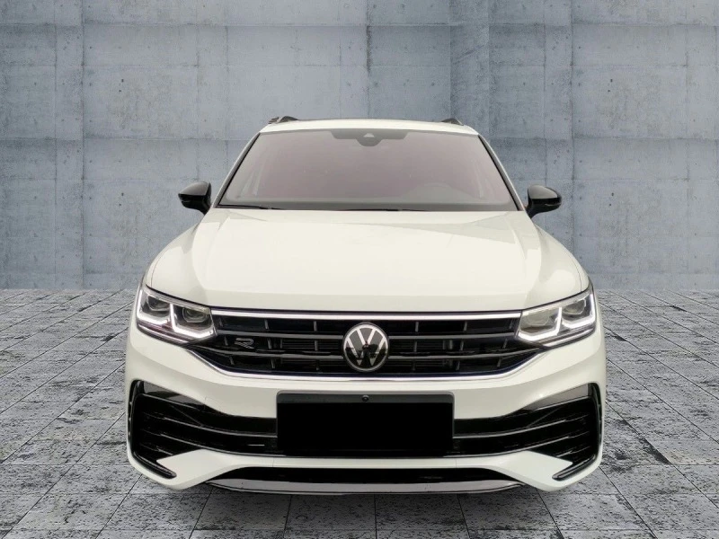 VW Tiguan 2.0 TSI 4Motion R-Line = NEW= Гаранция, снимка 1 - Автомобили и джипове - 46706920