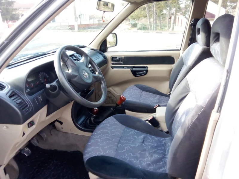 Nissan Terrano 2.7 , снимка 6 - Автомобили и джипове - 48703302