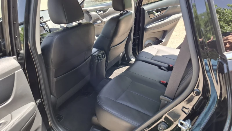 Nissan X-trail 1.7 dCi Tekna 4x4, снимка 10 - Автомобили и джипове - 50526791