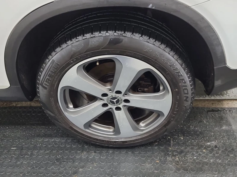 Mercedes-Benz GLC 300 * CARFAX* ПАНОРАМА* ПОДГРЕВ* , снимка 6 - Автомобили и джипове - 53225838
