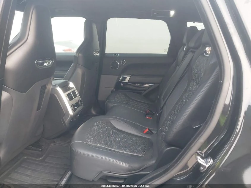 Land Rover Range Rover Sport 5l Svr/Svr Carbon Edition - изображение 8