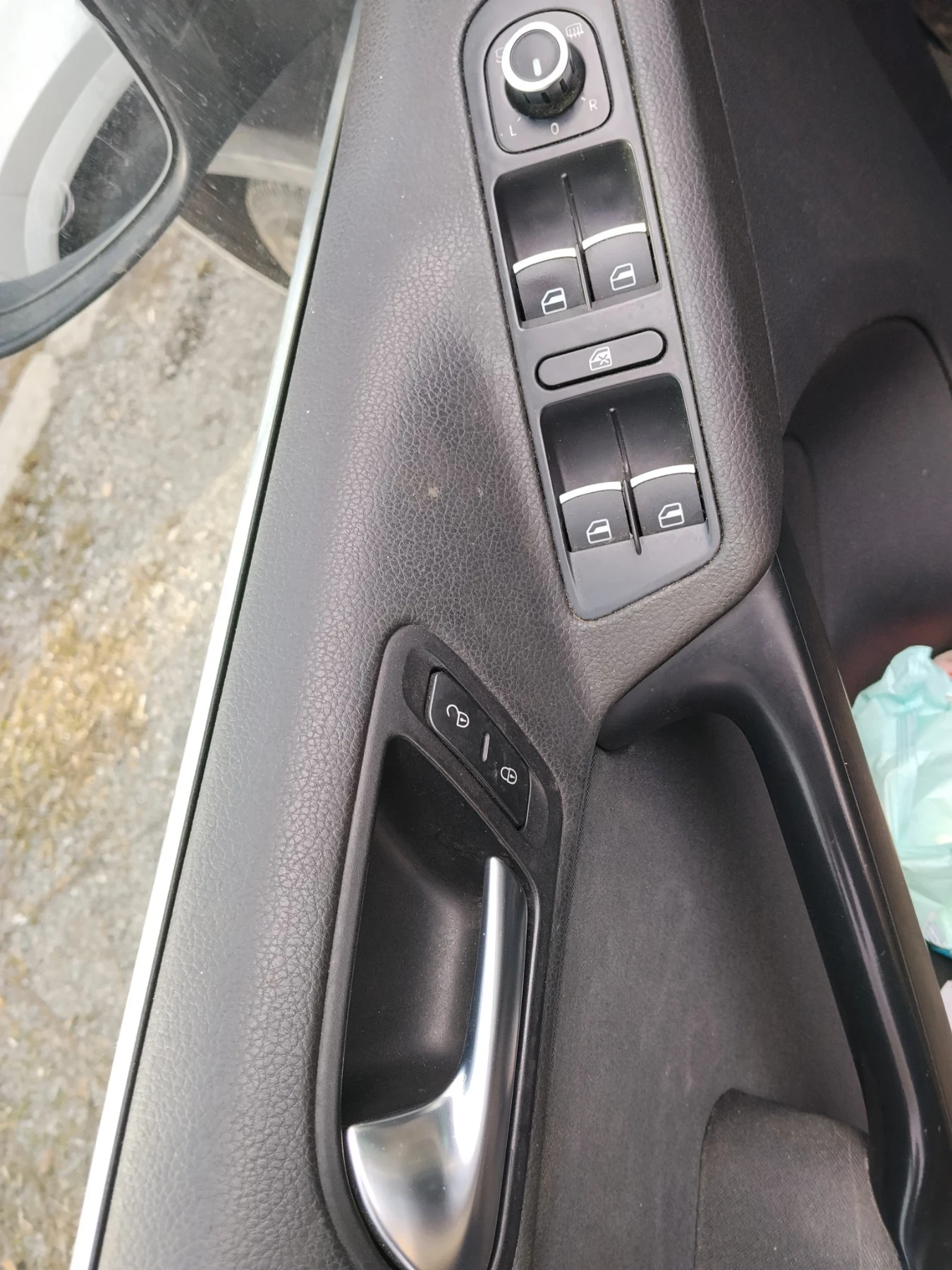 VW Tiguan, снимка 5 - Автомобили и джипове - 54738100