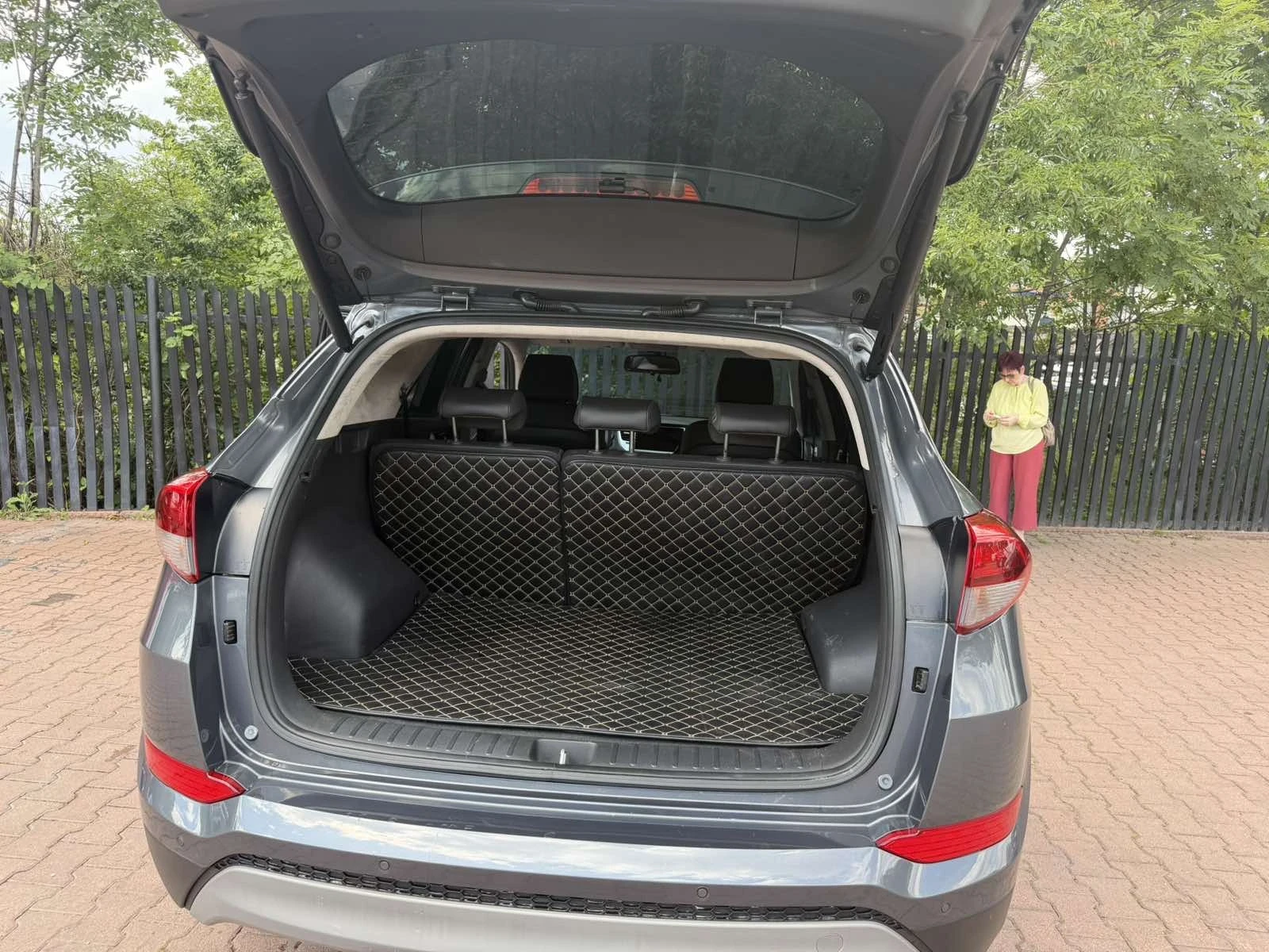 Hyundai Tucson, снимка 17 - Автомобили и джипове - 54779171